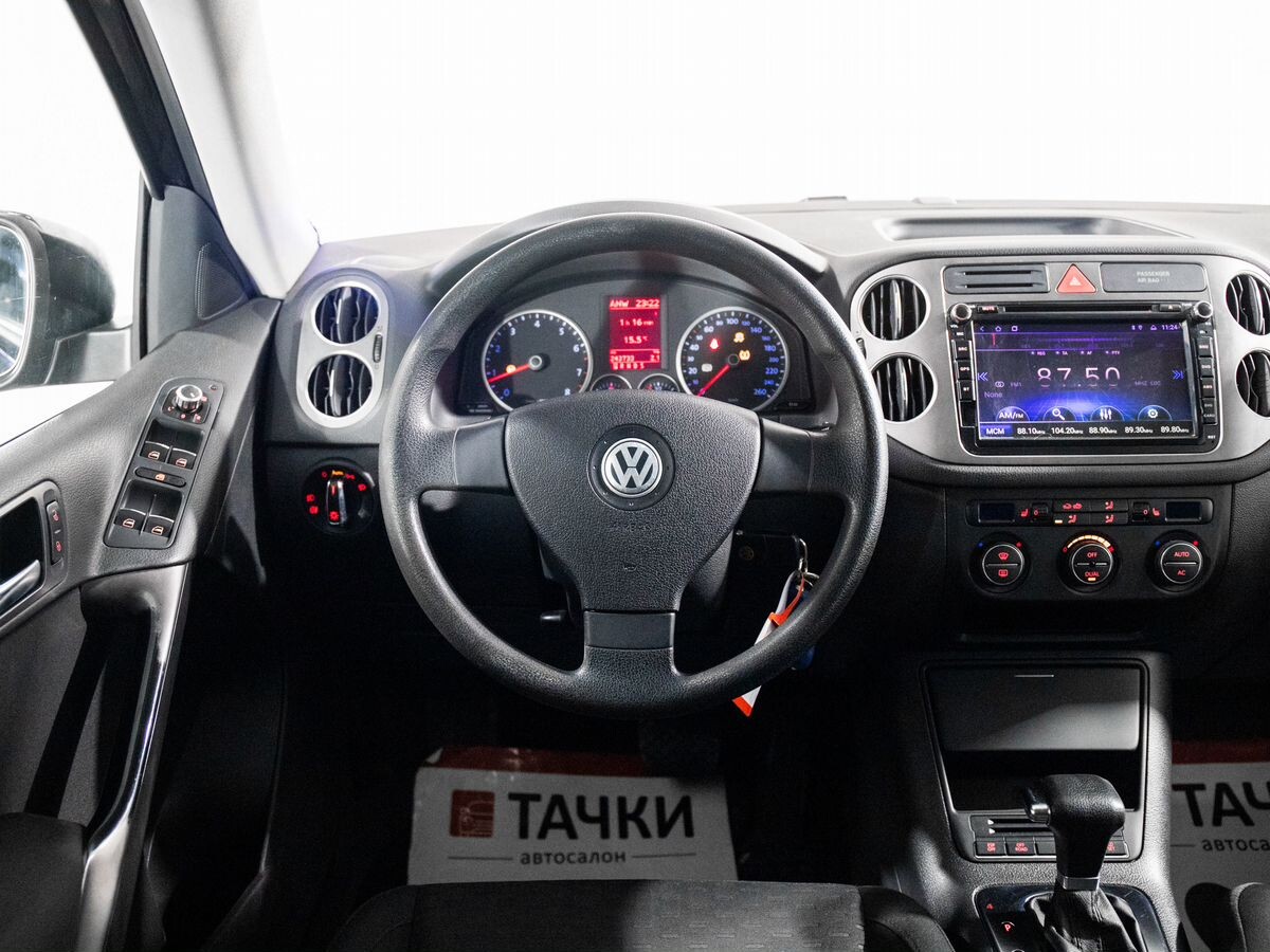 Volkswagen Tiguan 2009 - фото автомобиля