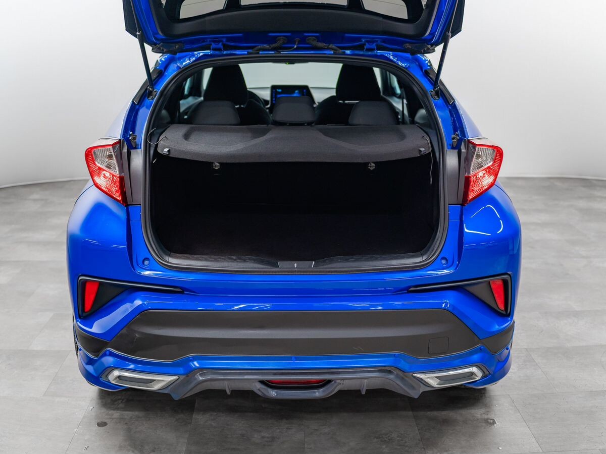 Toyota C-HR 2018 - фото автомобиля