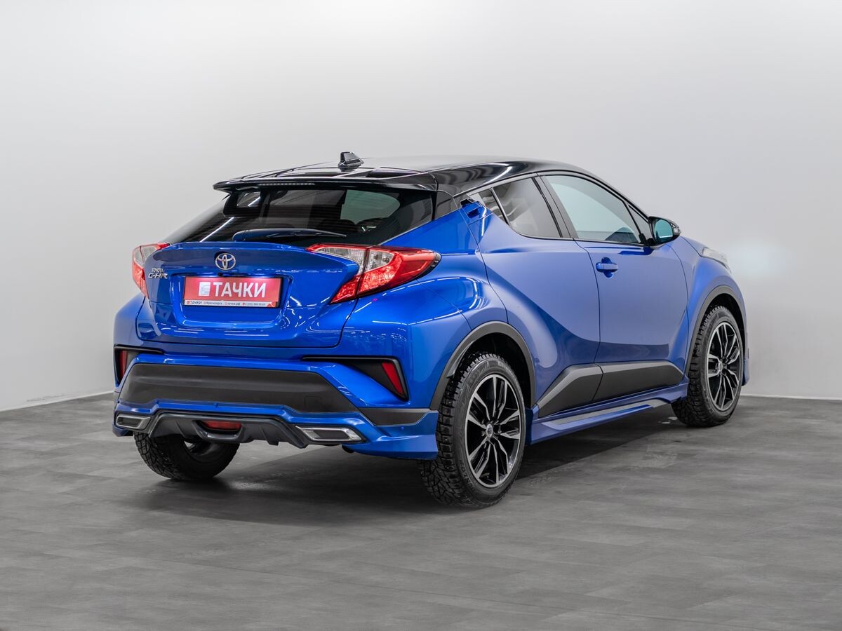 Toyota C-HR 2018 - фото автомобиля
