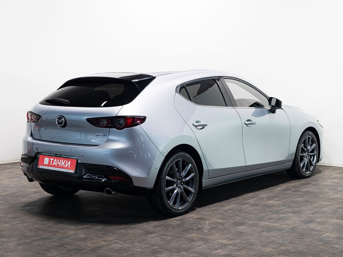 Mazda 3 2019 - фото автомобиля