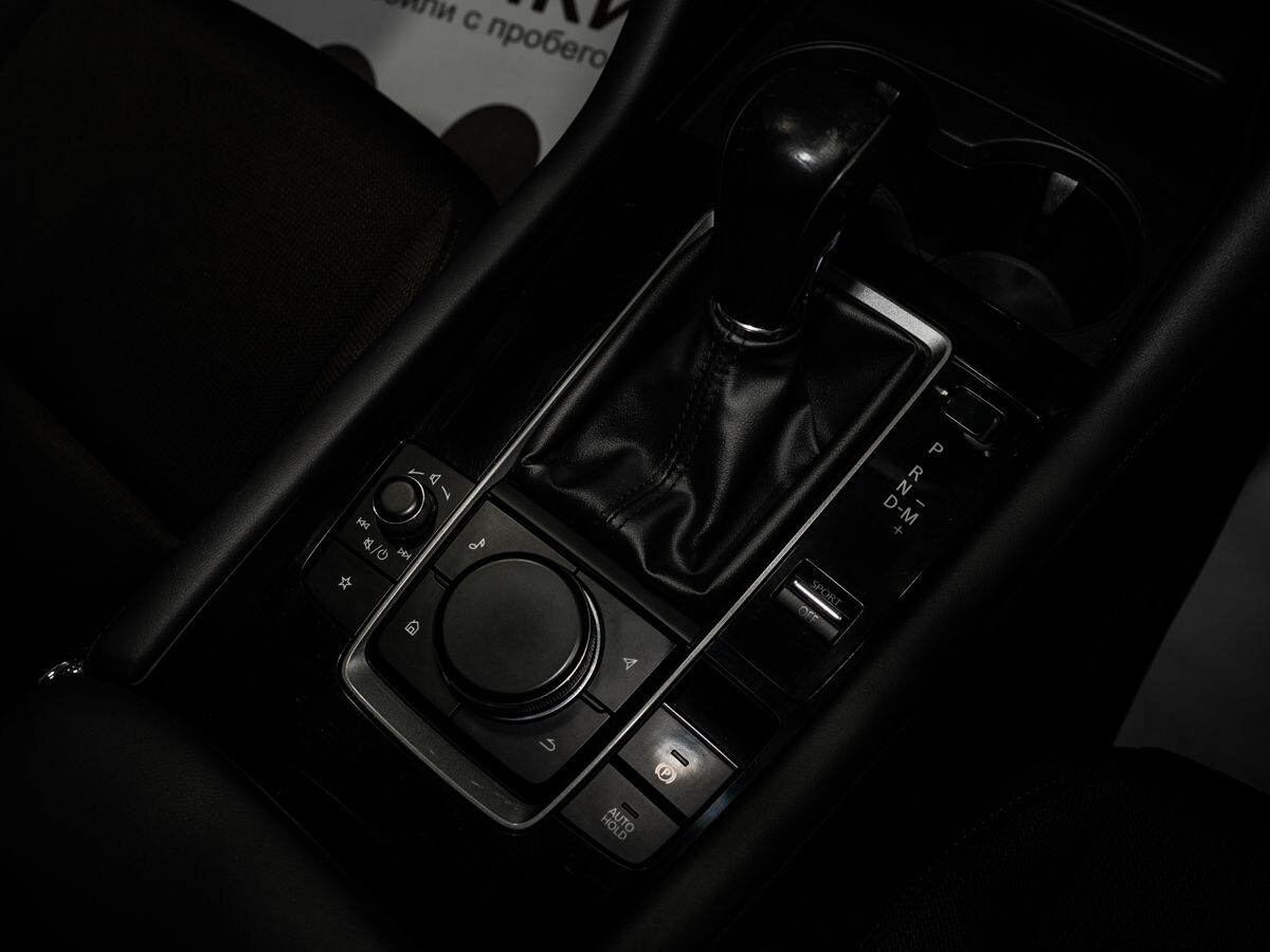 Mazda 3 2019 - фото автомобиля