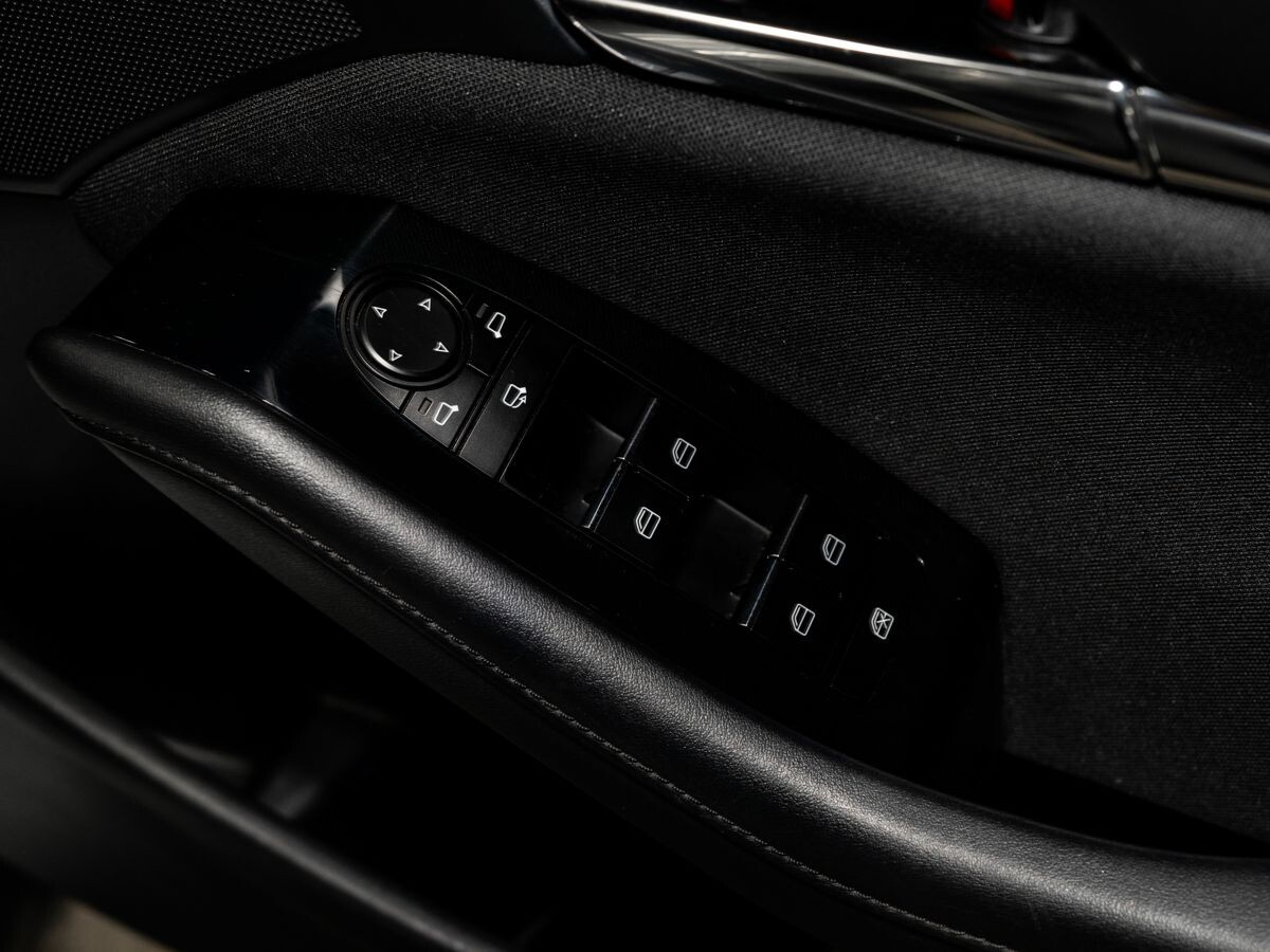 Mazda 3 2019 - фото автомобиля