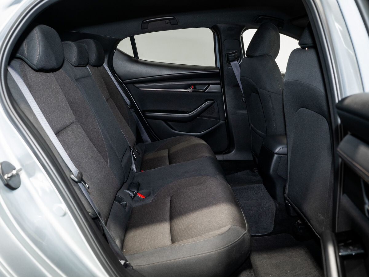 Mazda 3 2019 - фото автомобиля