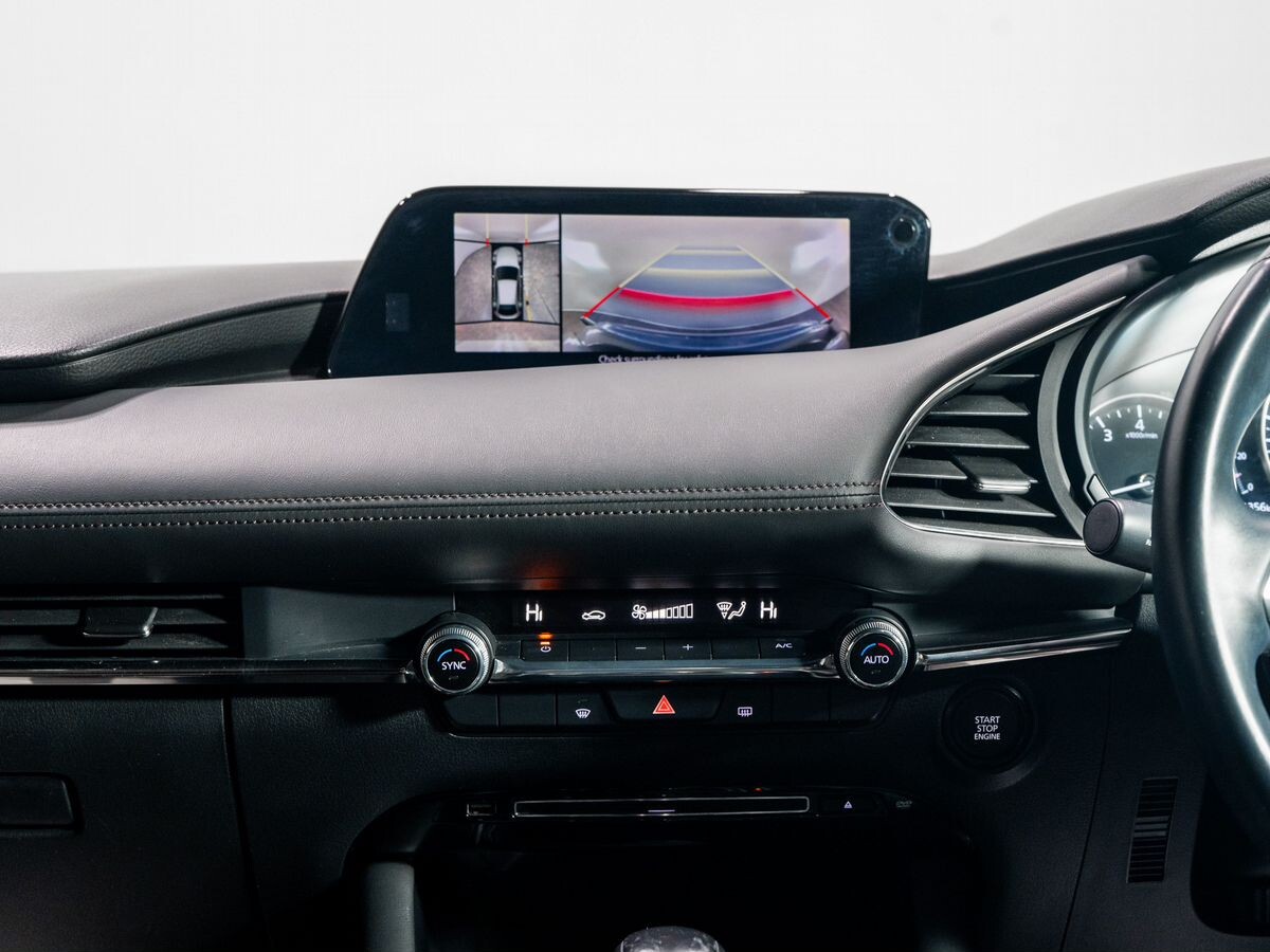 Mazda 3 2019 - фото автомобиля