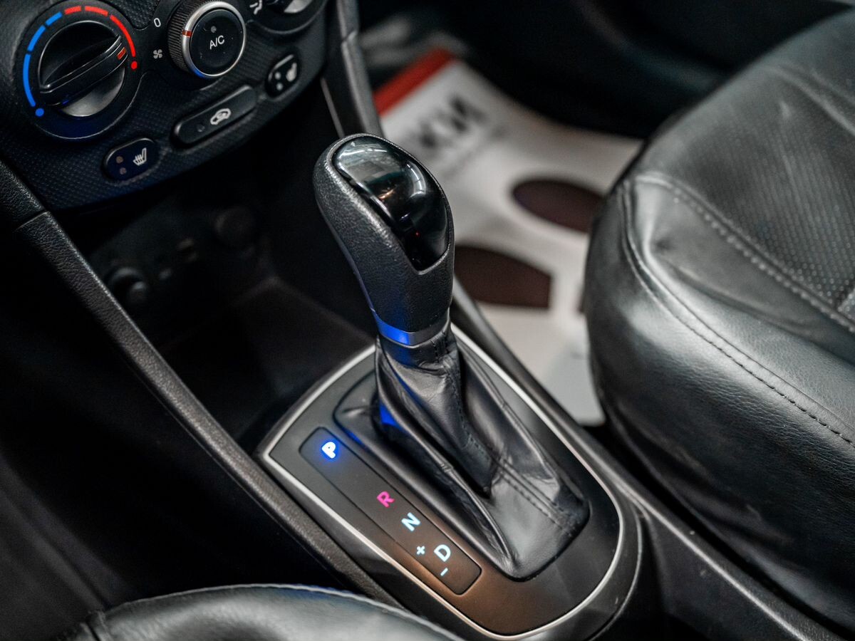 Hyundai Solaris 2016 - фото автомобиля