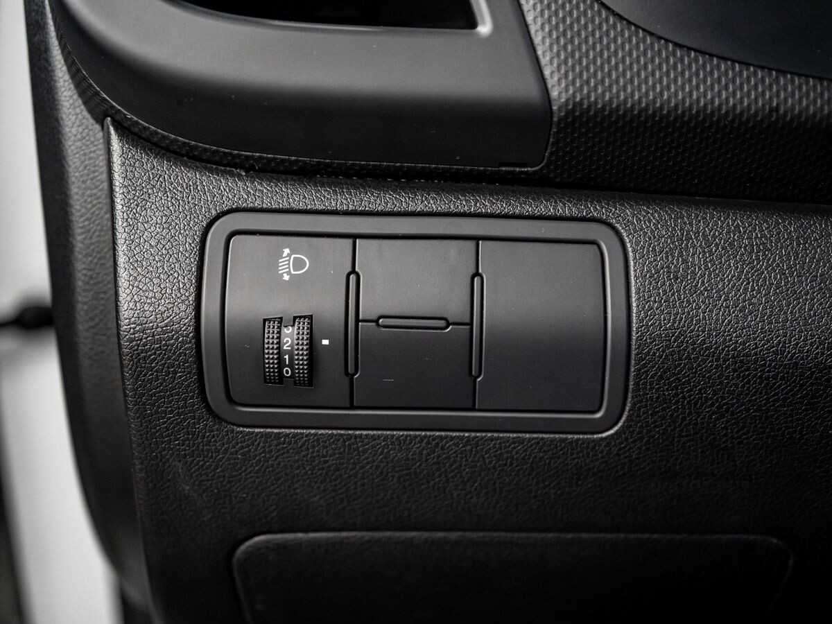 Hyundai Solaris 2016 - фото автомобиля