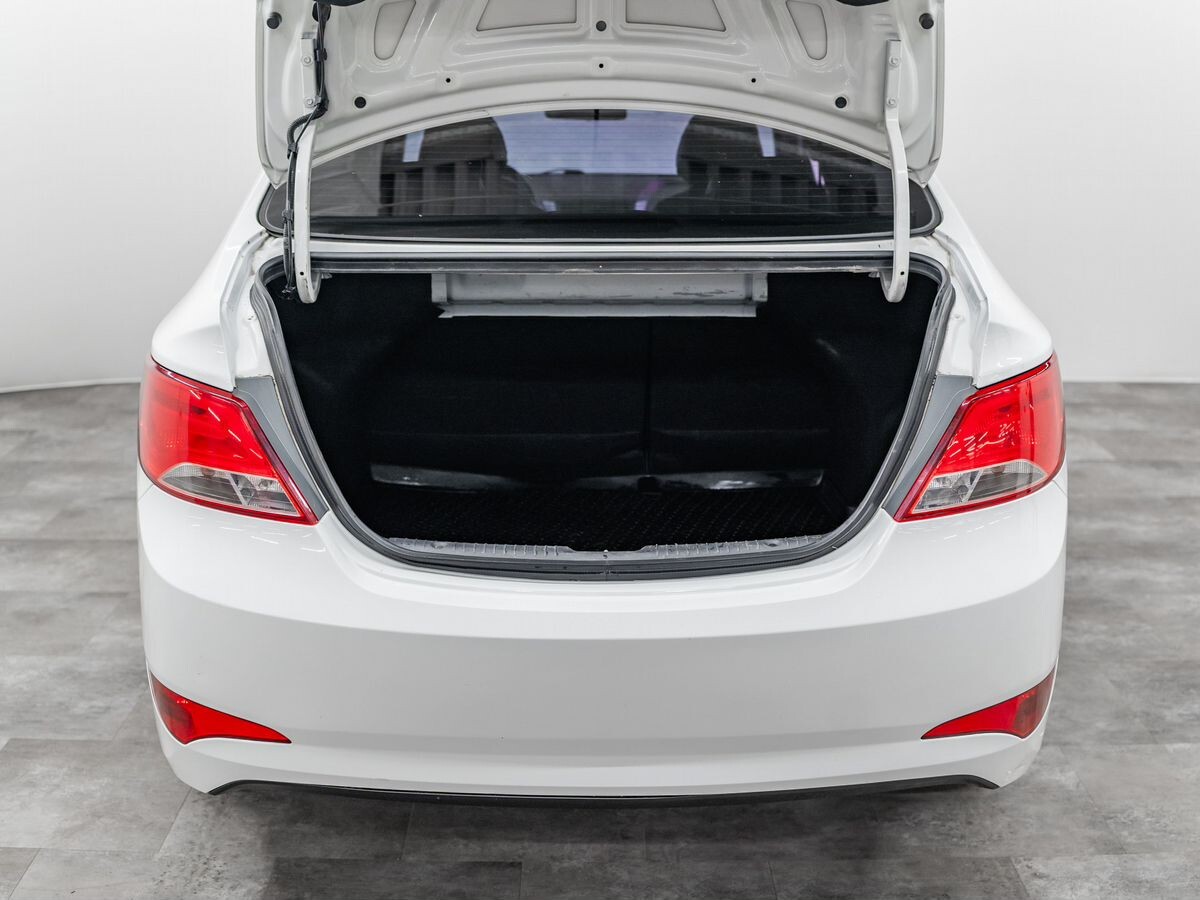 Hyundai Solaris 2016 - фото автомобиля