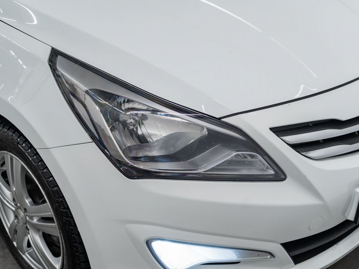 Hyundai Solaris 2016 - фото автомобиля