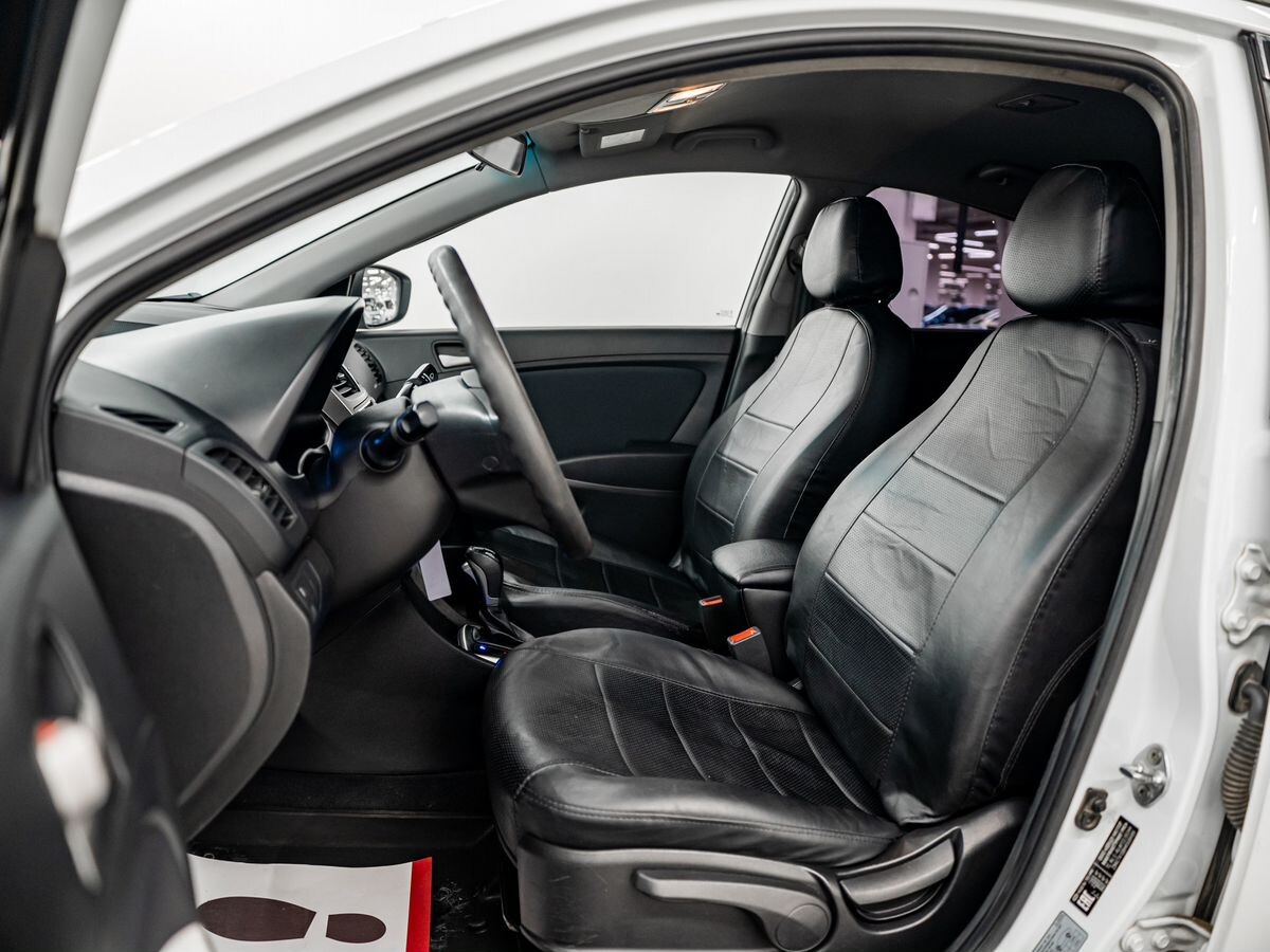 Hyundai Solaris 2016 - фото автомобиля