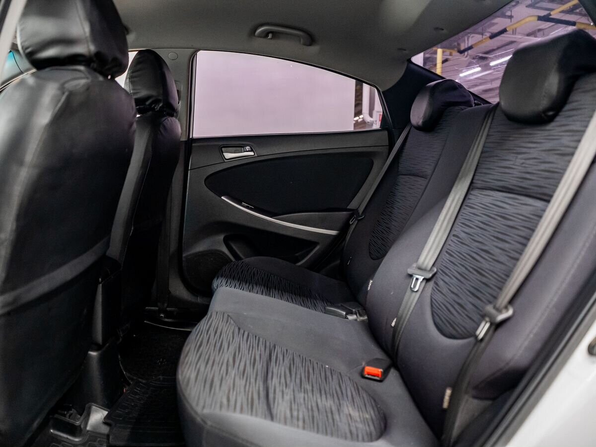 Hyundai Solaris 2016 - фото автомобиля