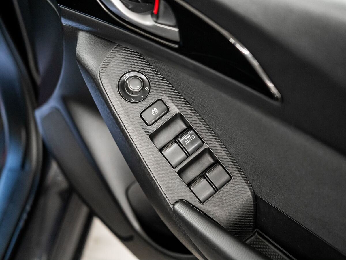 Mazda Axela 2014 - фото автомобиля