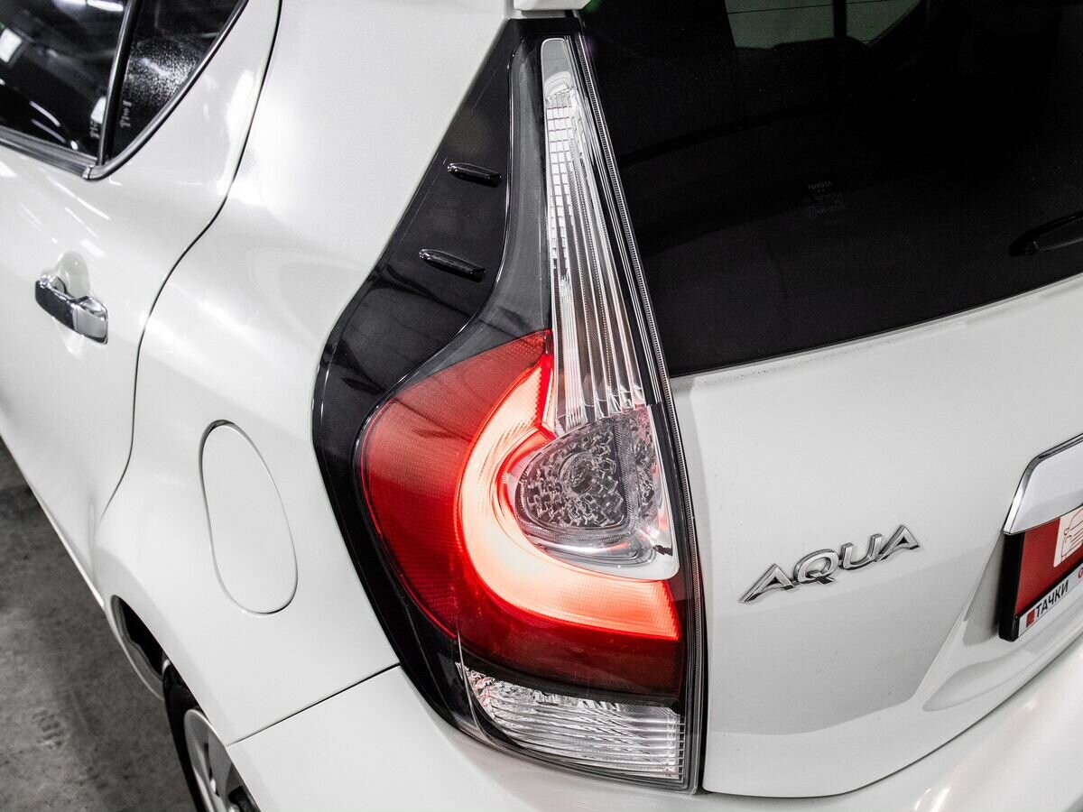 Toyota Aqua 2019 - фото автомобиля