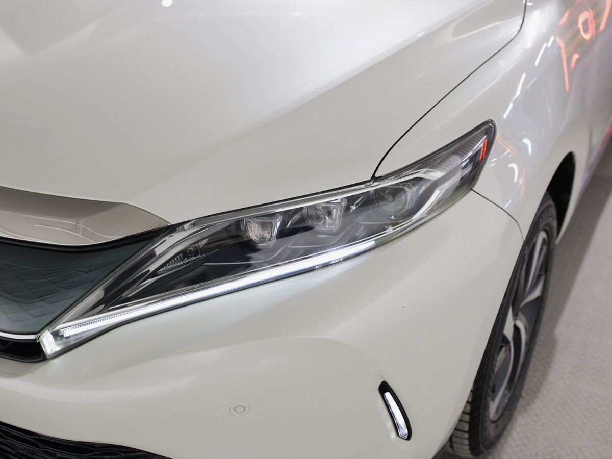 Toyota Harrier 2017 - фото автомобиля