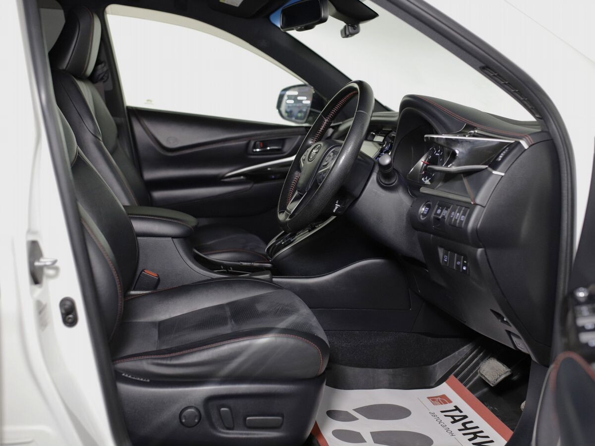 Toyota Harrier 2017 - фото автомобиля