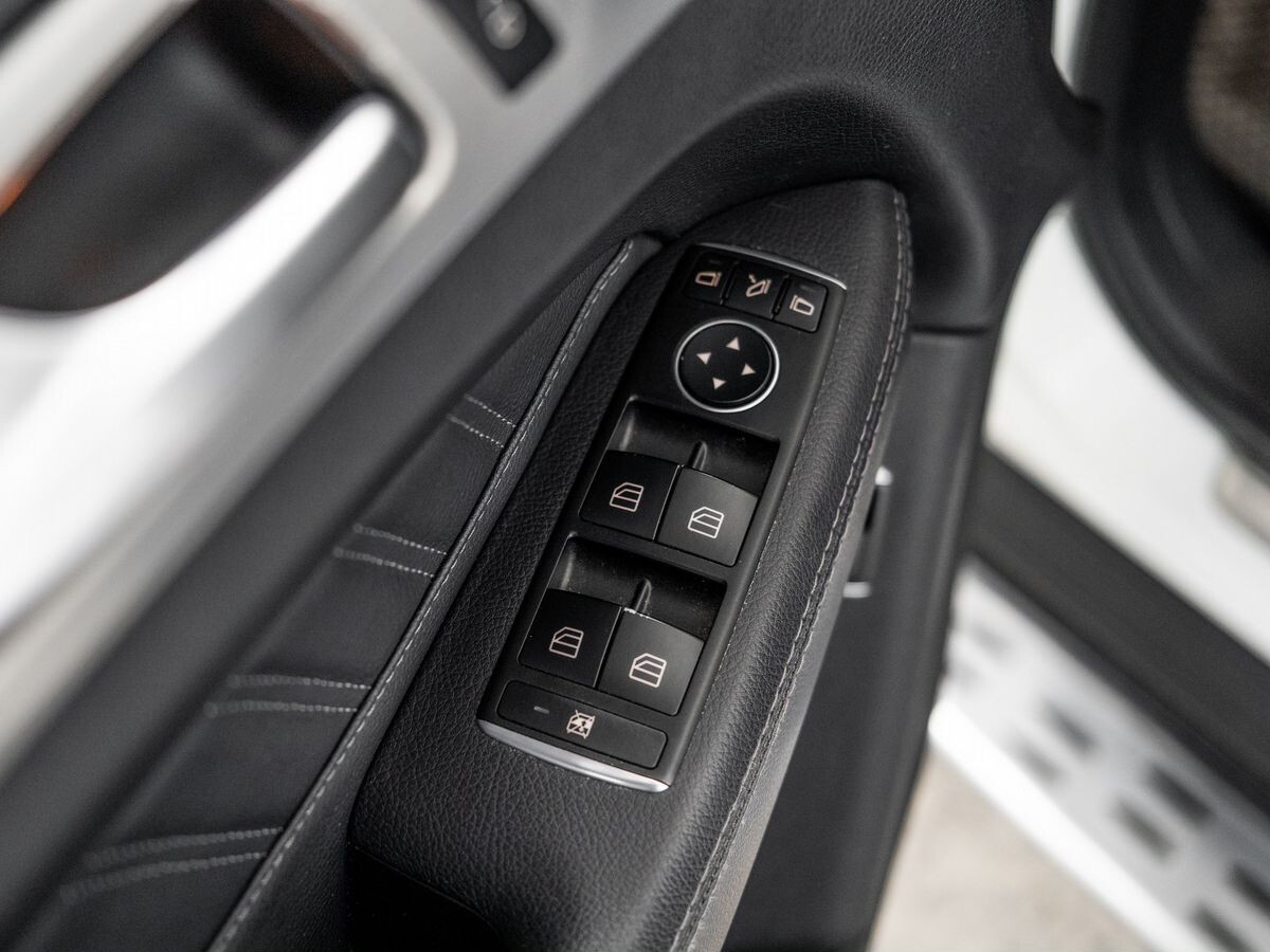 Mercedes-Benz GLE Coupe 2017 - фото автомобиля