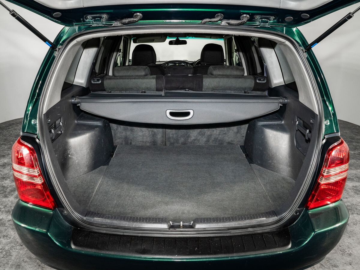 Toyota Kluger 2001 - фото автомобиля