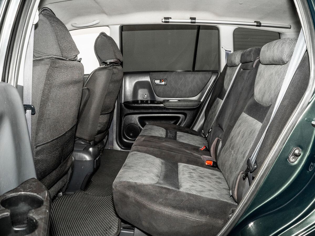 Toyota Kluger 2001 - фото автомобиля