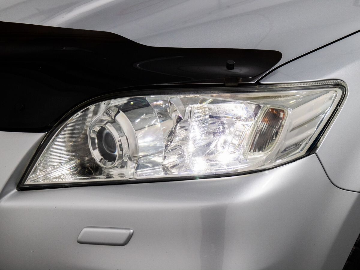 Toyota RAV4 2010 - фото автомобиля