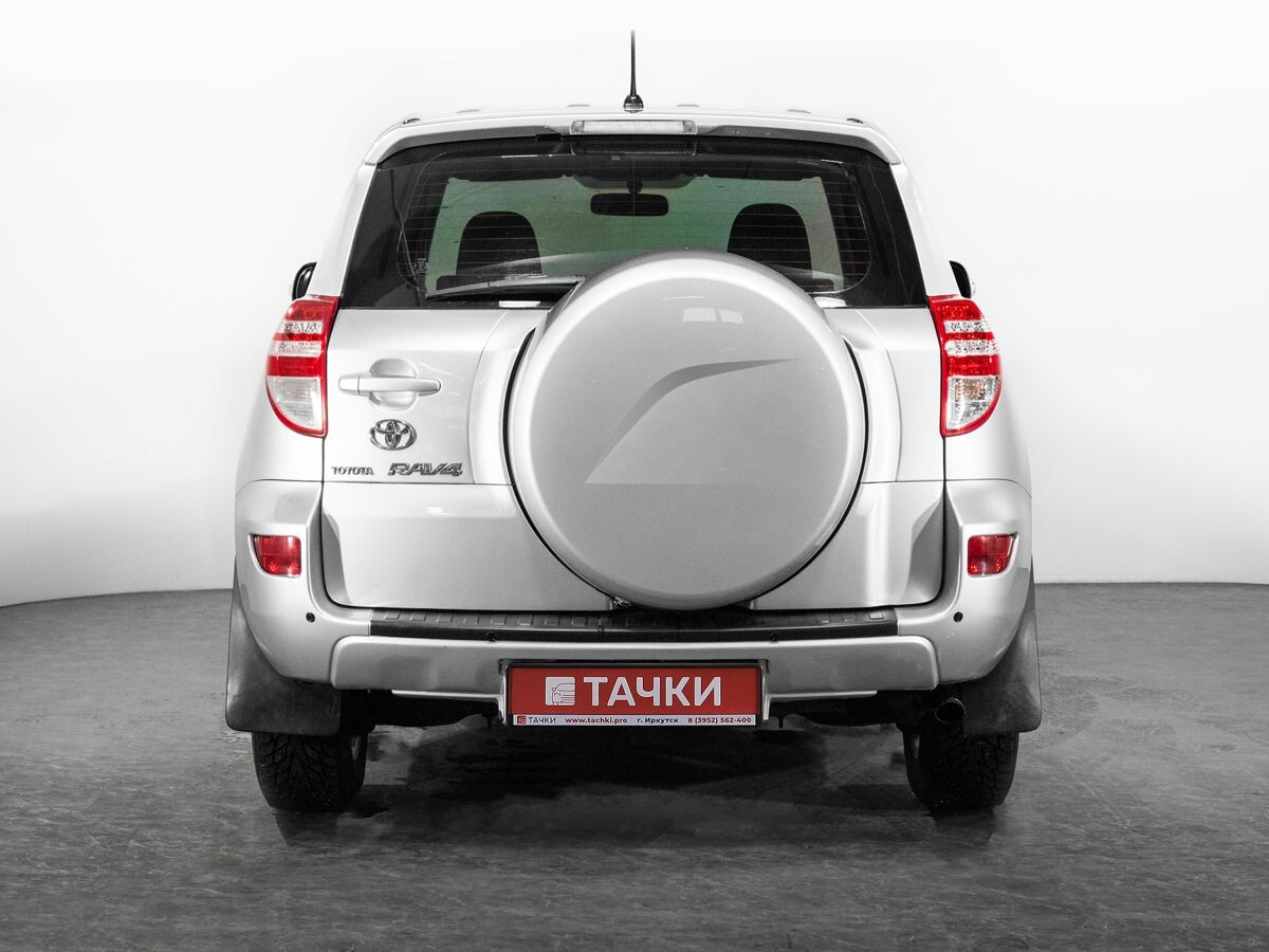 Toyota RAV4 2010 - фото автомобиля