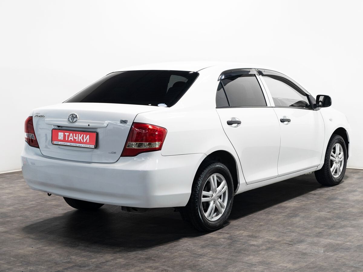 Toyota Corolla 2012 - фото автомобиля