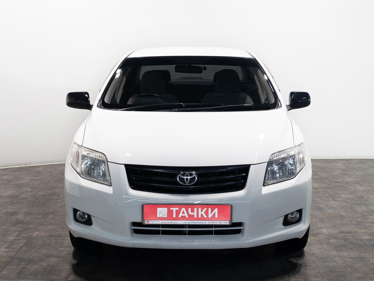 Toyota Corolla 2012 - фото автомобиля