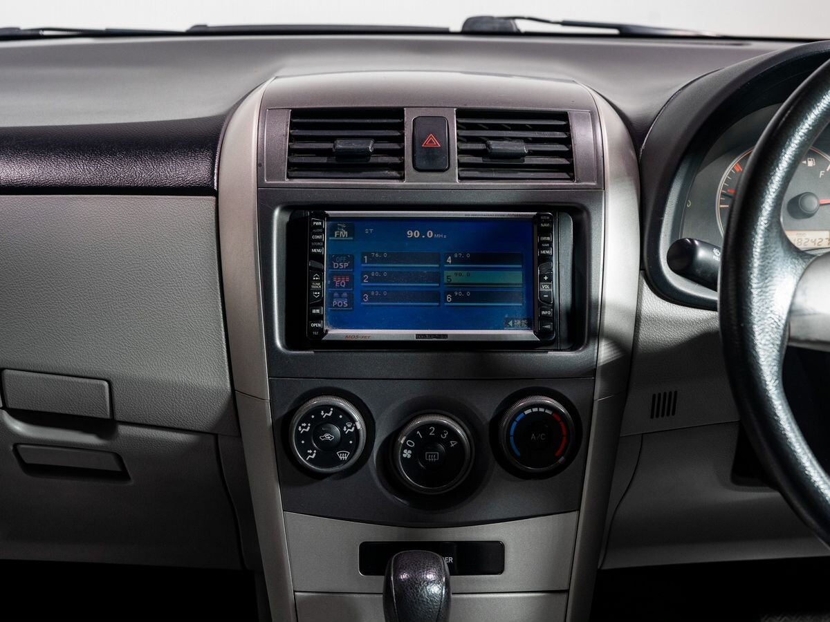 Toyota Corolla 2012 - фото автомобиля