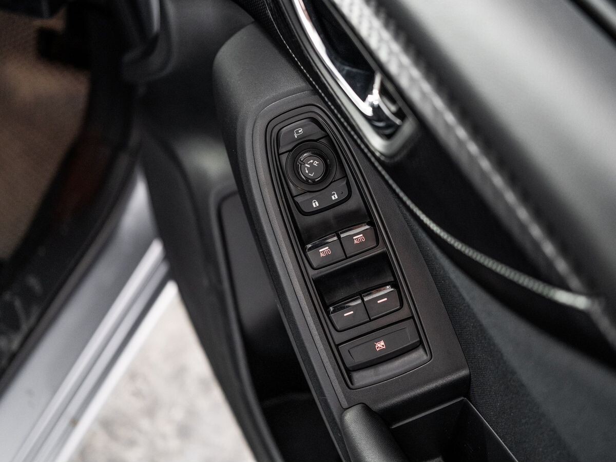 Subaru Impreza 2019 - фото автомобиля