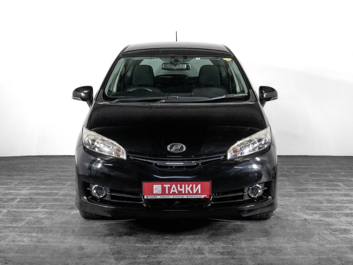 Toyota Wish 2013 - фото автомобиля