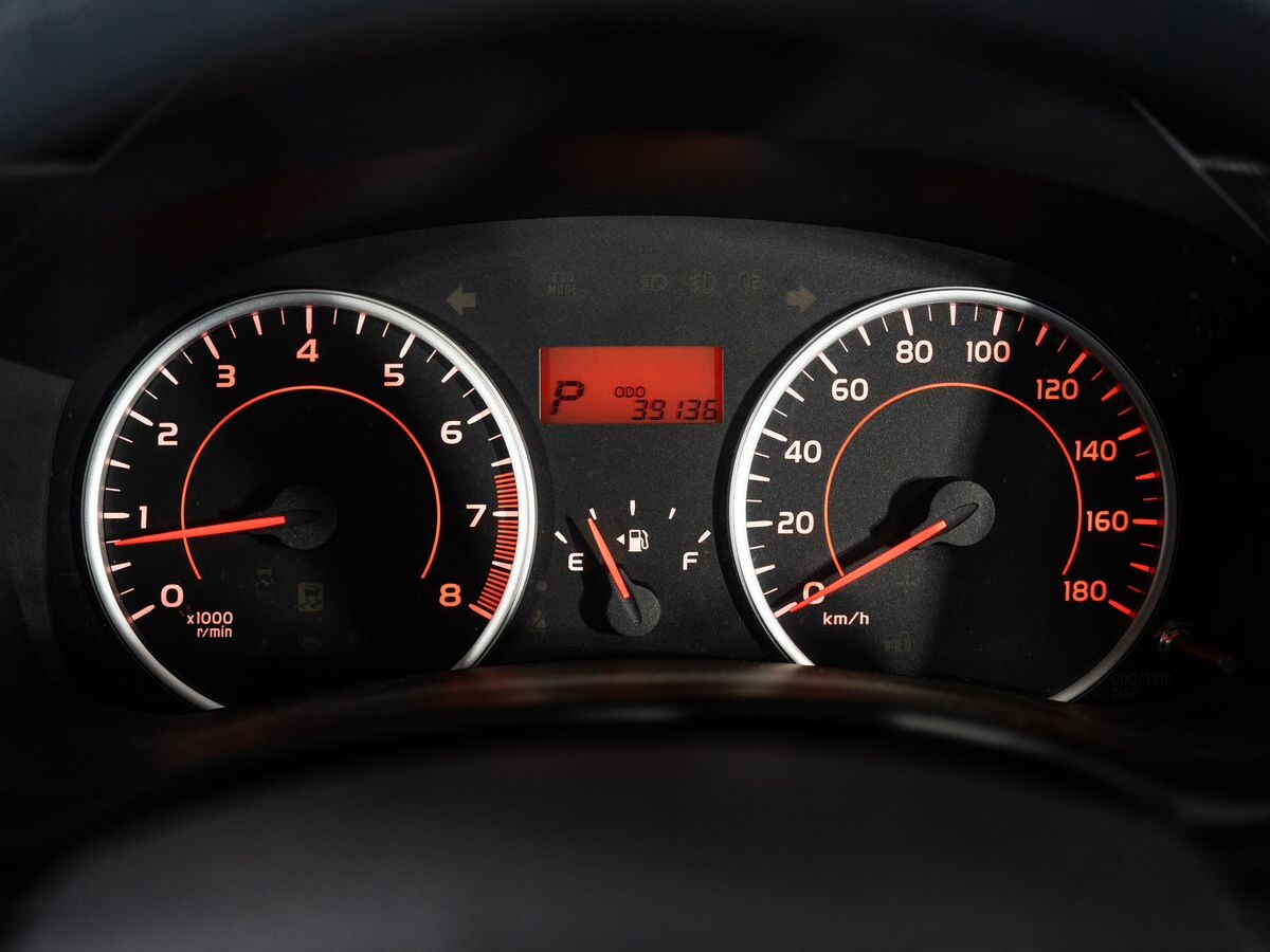 Toyota Wish 2013 - фото автомобиля