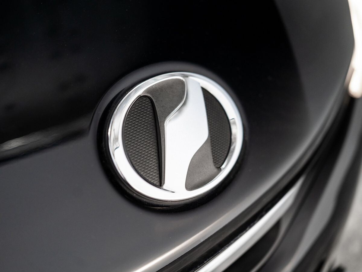 Toyota Wish 2013 - фото автомобиля