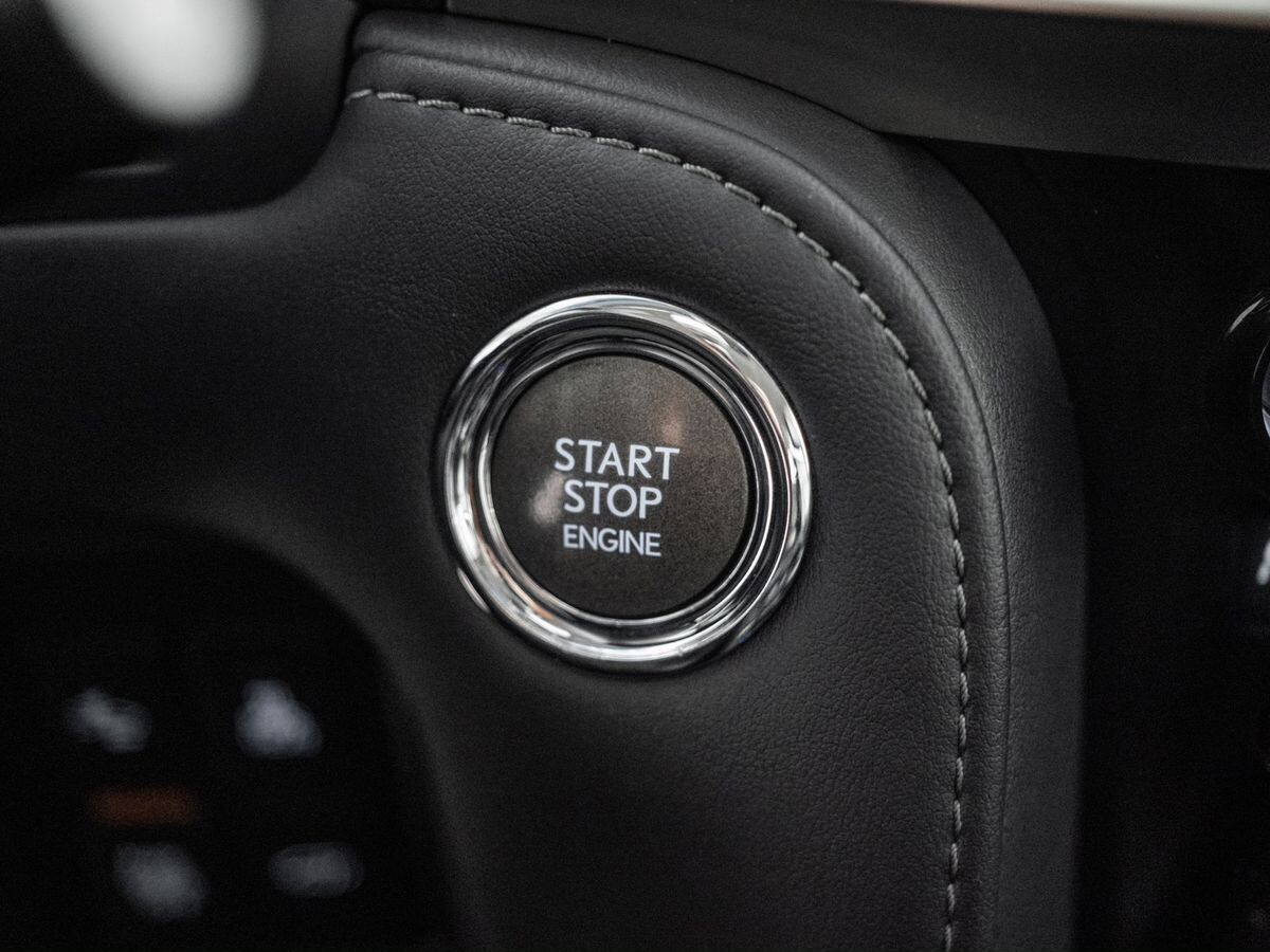 Lexus LX 2016 - фото автомобиля