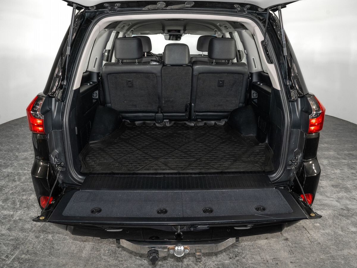 Lexus LX 2016 - фото автомобиля