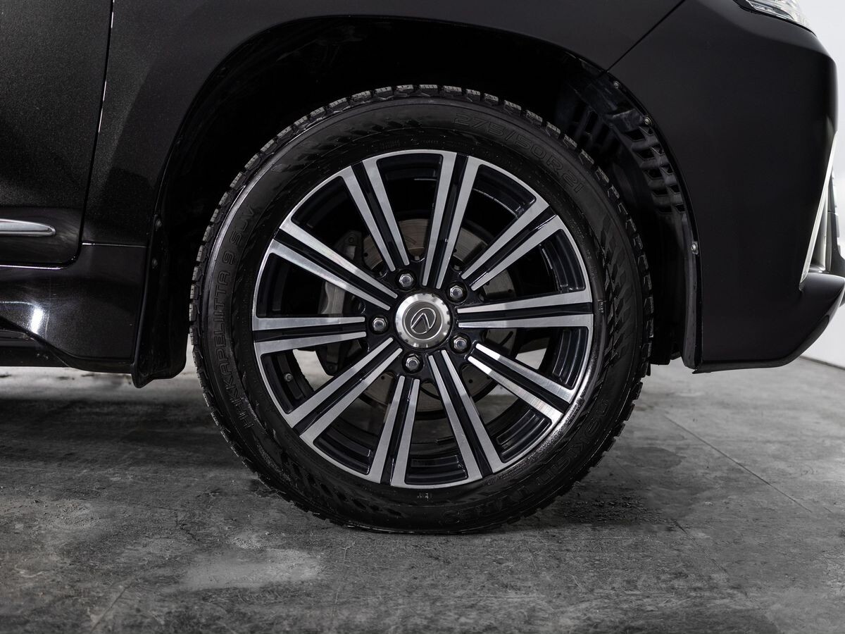 Lexus LX 2016 - фото автомобиля