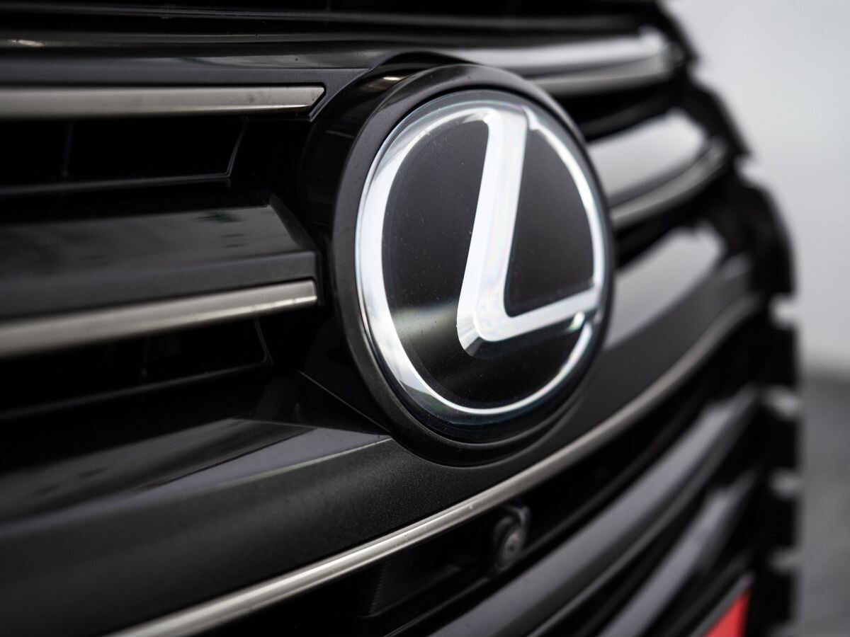 Lexus LX 2016 - фото автомобиля