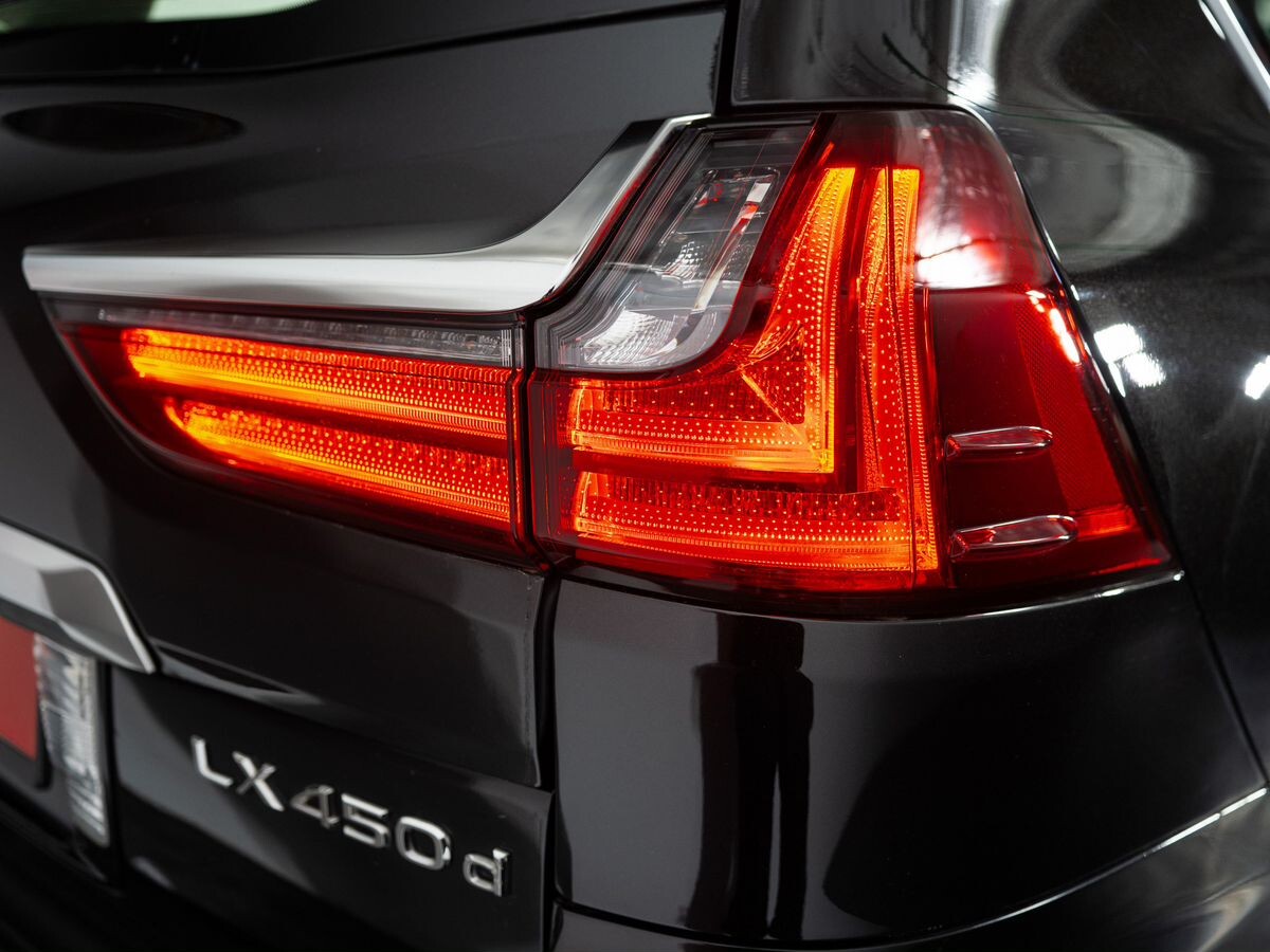 Lexus LX 2016 - фото автомобиля