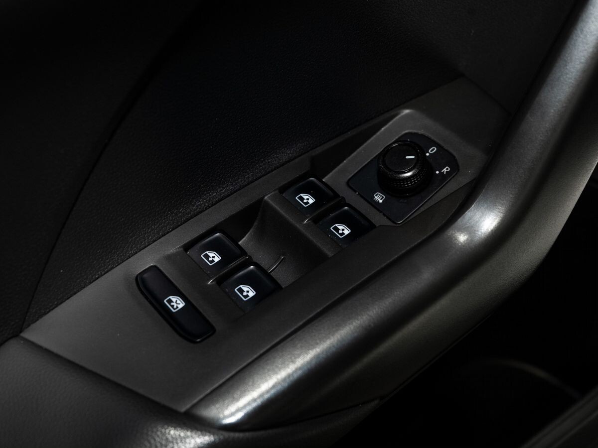 Volkswagen T-Cross 2020 - фото автомобиля