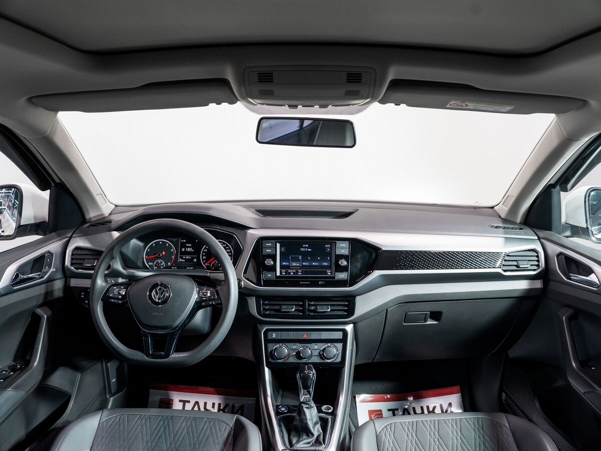 Volkswagen T-Cross 2020 - фото автомобиля