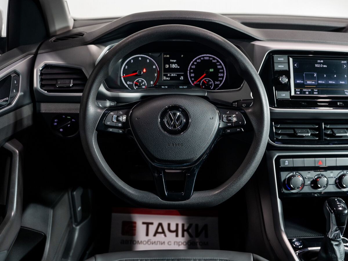 Volkswagen T-Cross 2020 - фото автомобиля