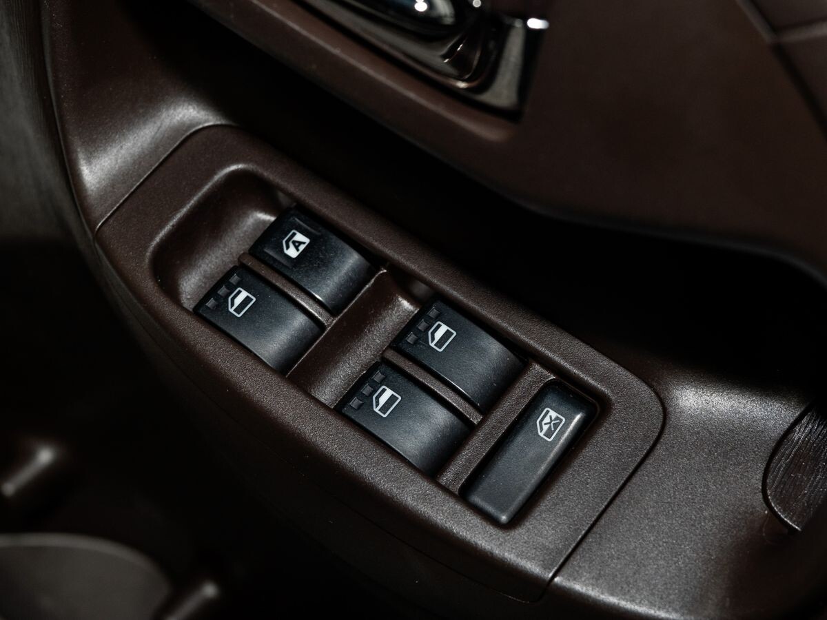 Toyota Passo 2015 - фото автомобиля