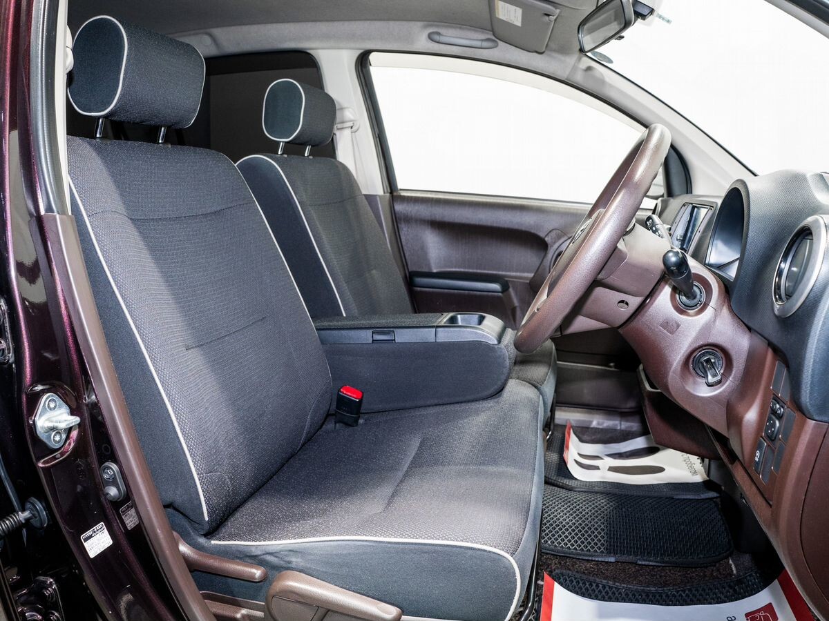 Toyota Passo 2015 - фото автомобиля