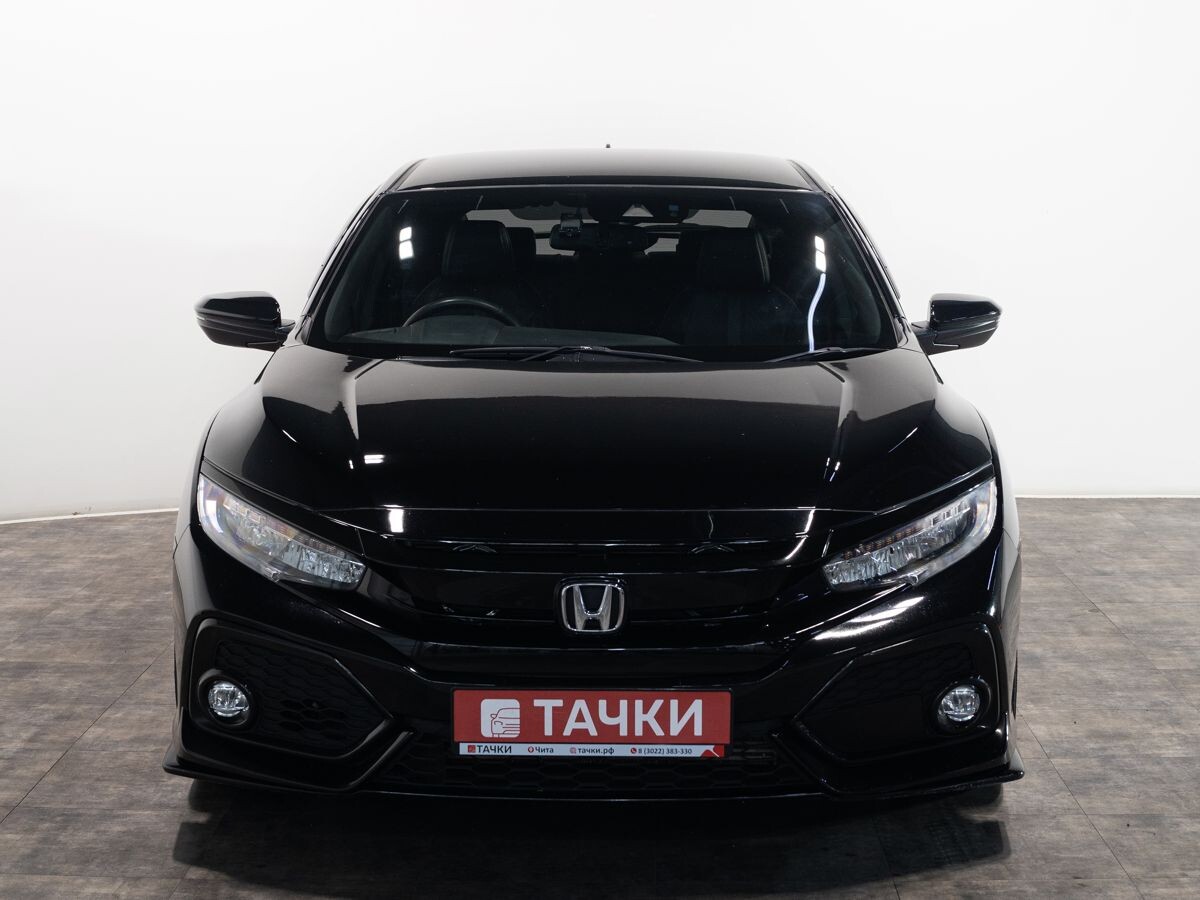 Honda Civic 2018 - фото автомобиля