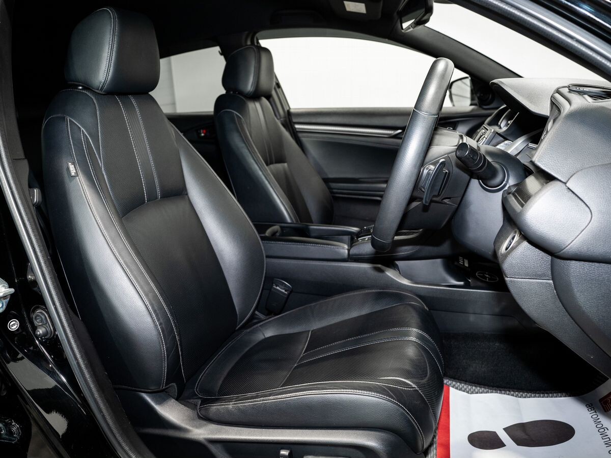 Honda Civic 2018 - фото автомобиля