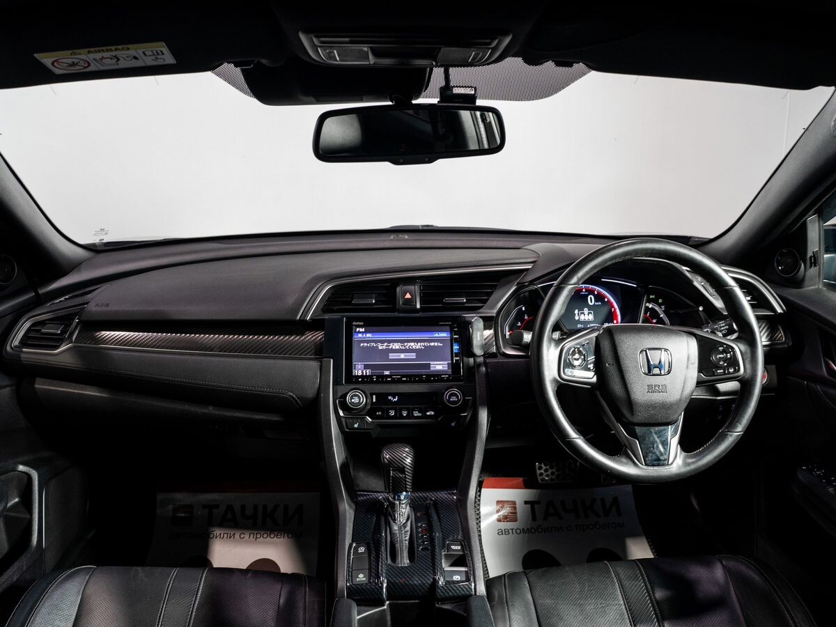 Honda Civic 2018 - фото автомобиля