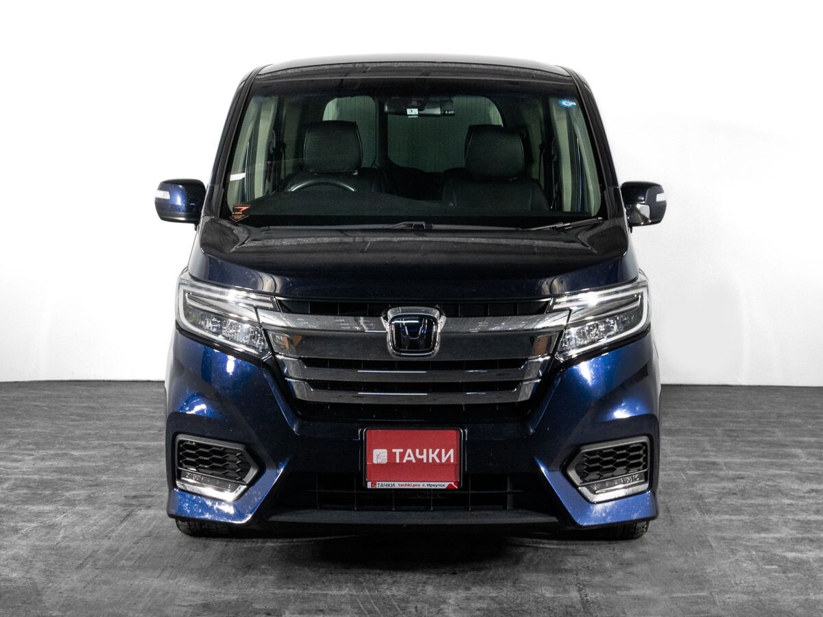 Honda Stepwgn 2018 - фото автомобиля