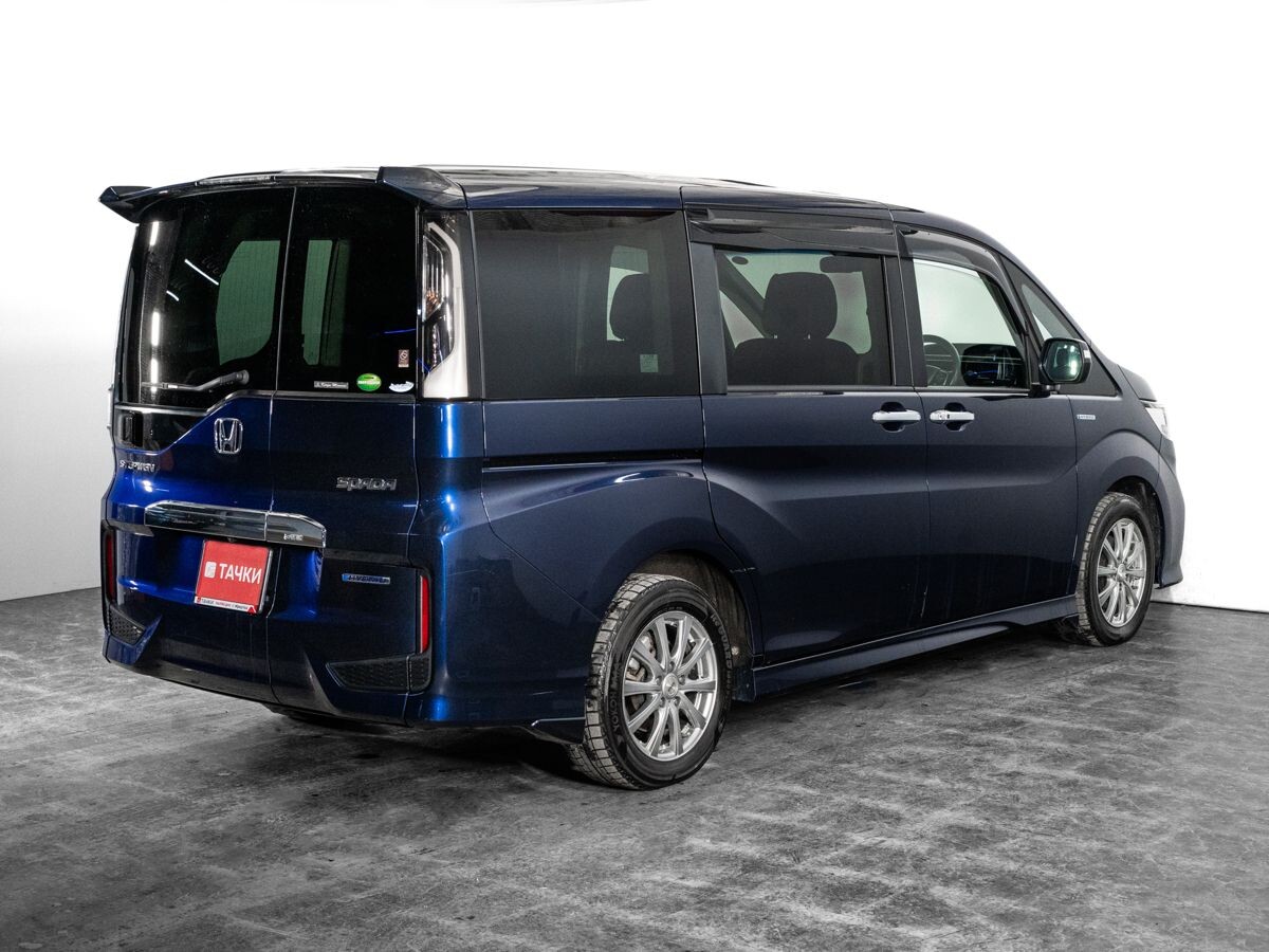 Honda Stepwgn 2018 - фото автомобиля