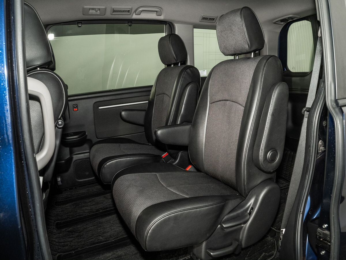 Honda Stepwgn 2018 - фото автомобиля