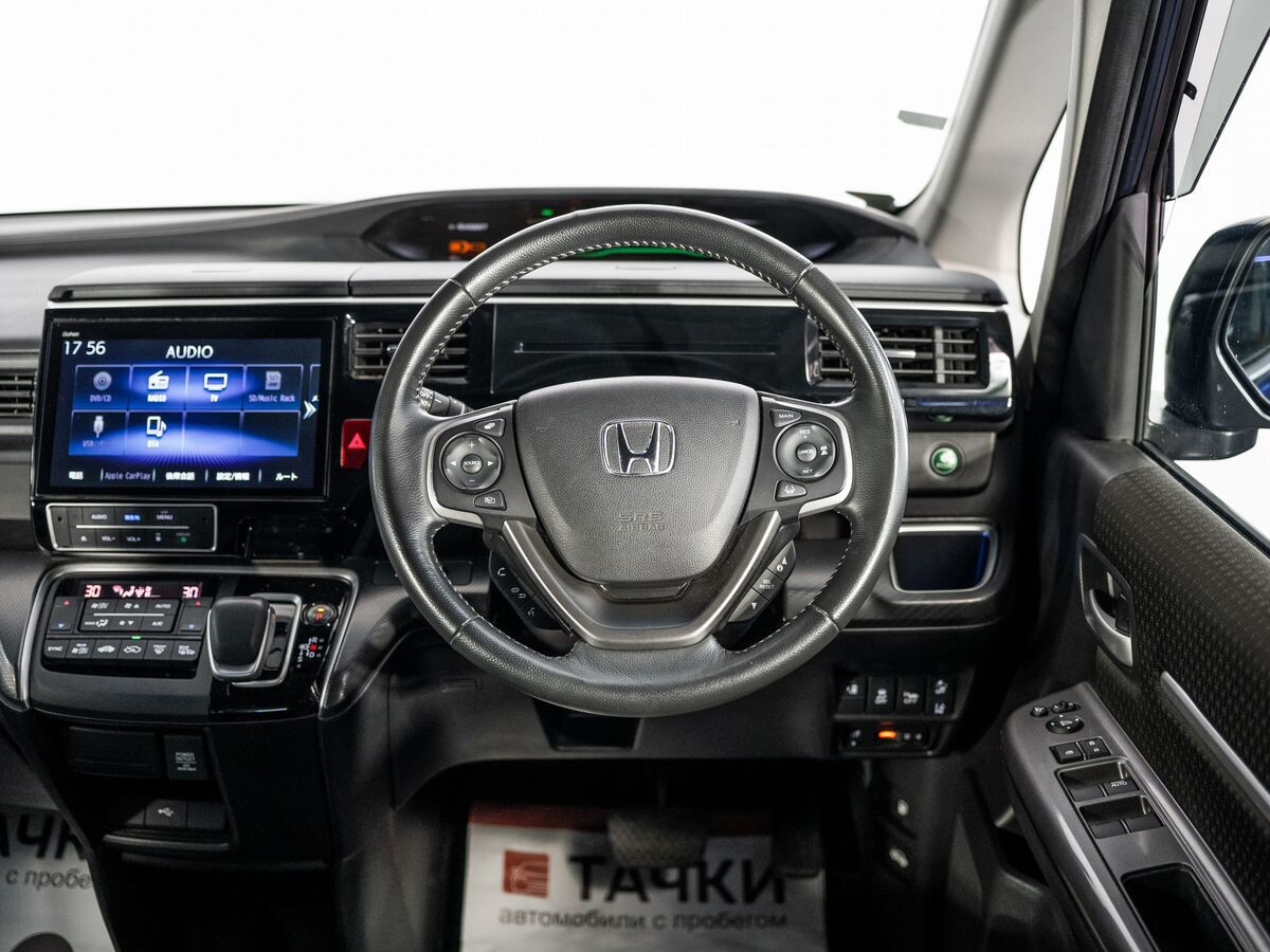 Honda Stepwgn 2018 - фото автомобиля