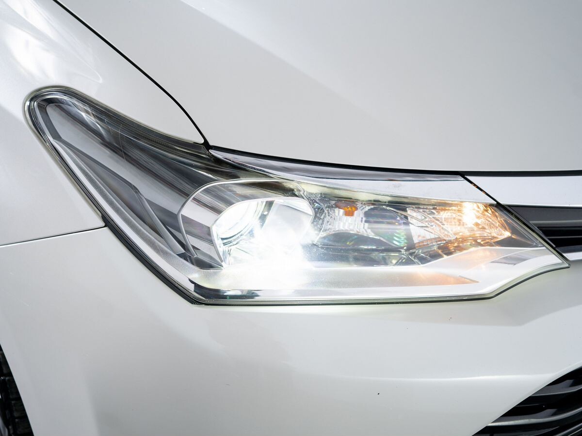 Toyota Corolla 2017 - фото автомобиля