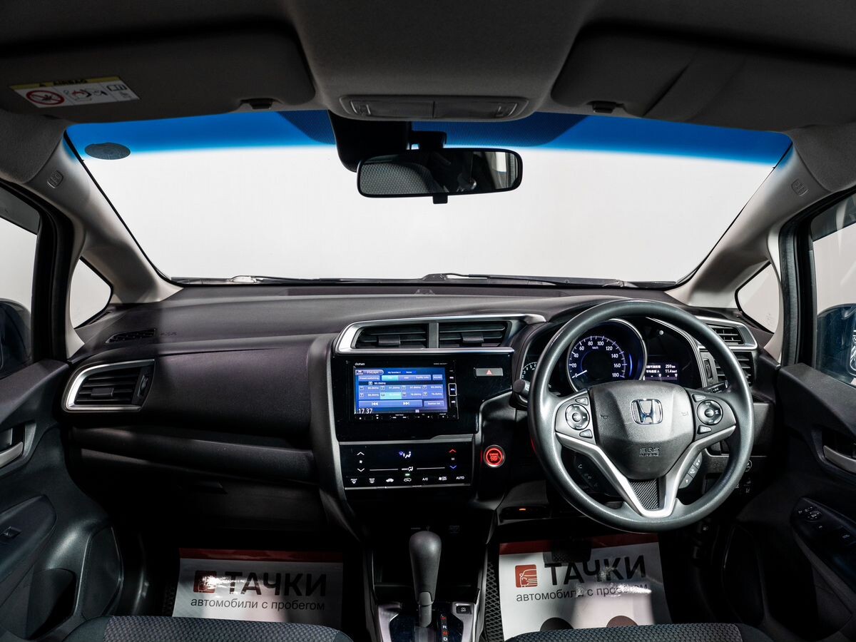 Honda Fit 2017 - фото автомобиля