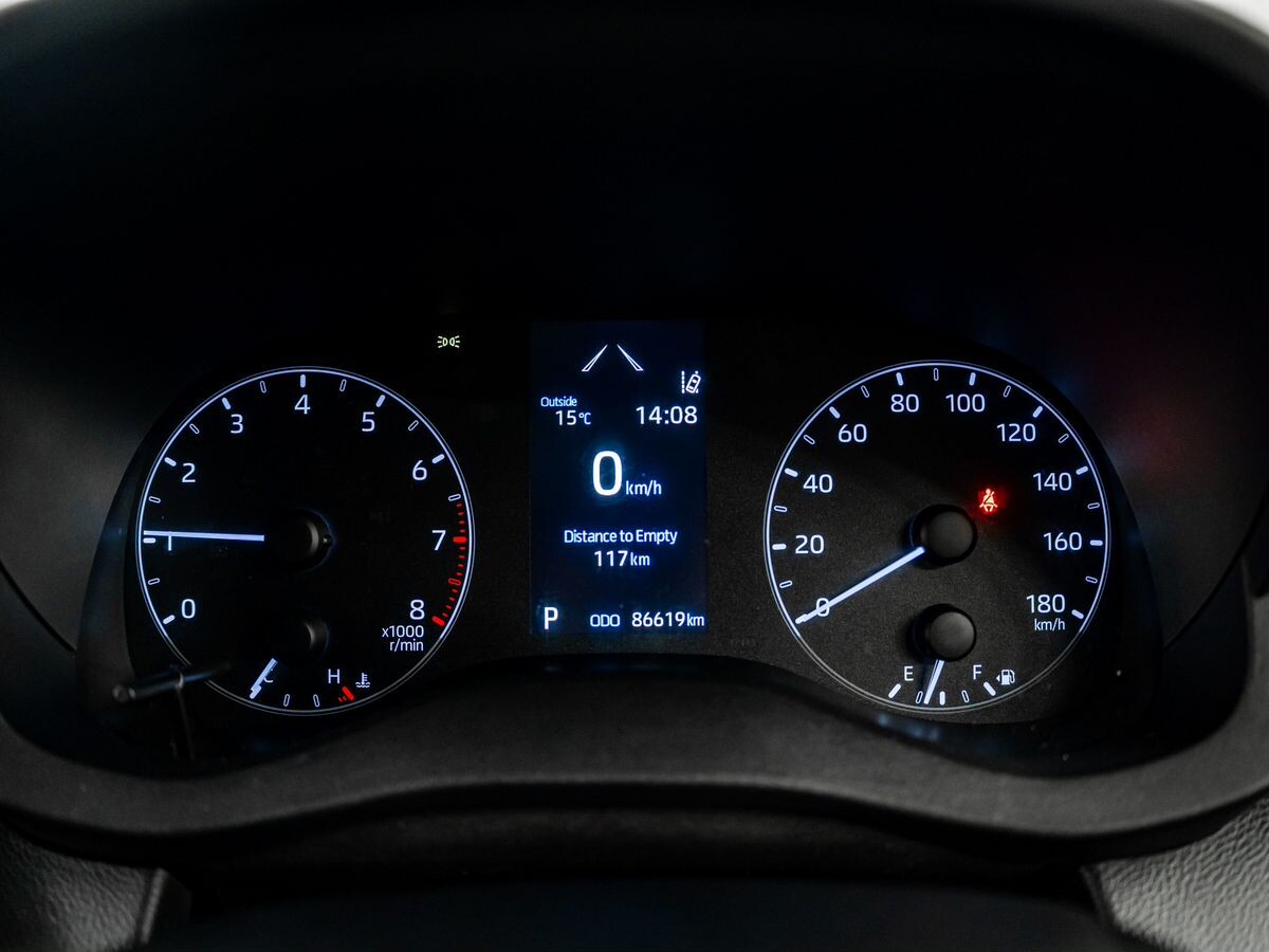 Toyota Yaris 2020 - фото автомобиля